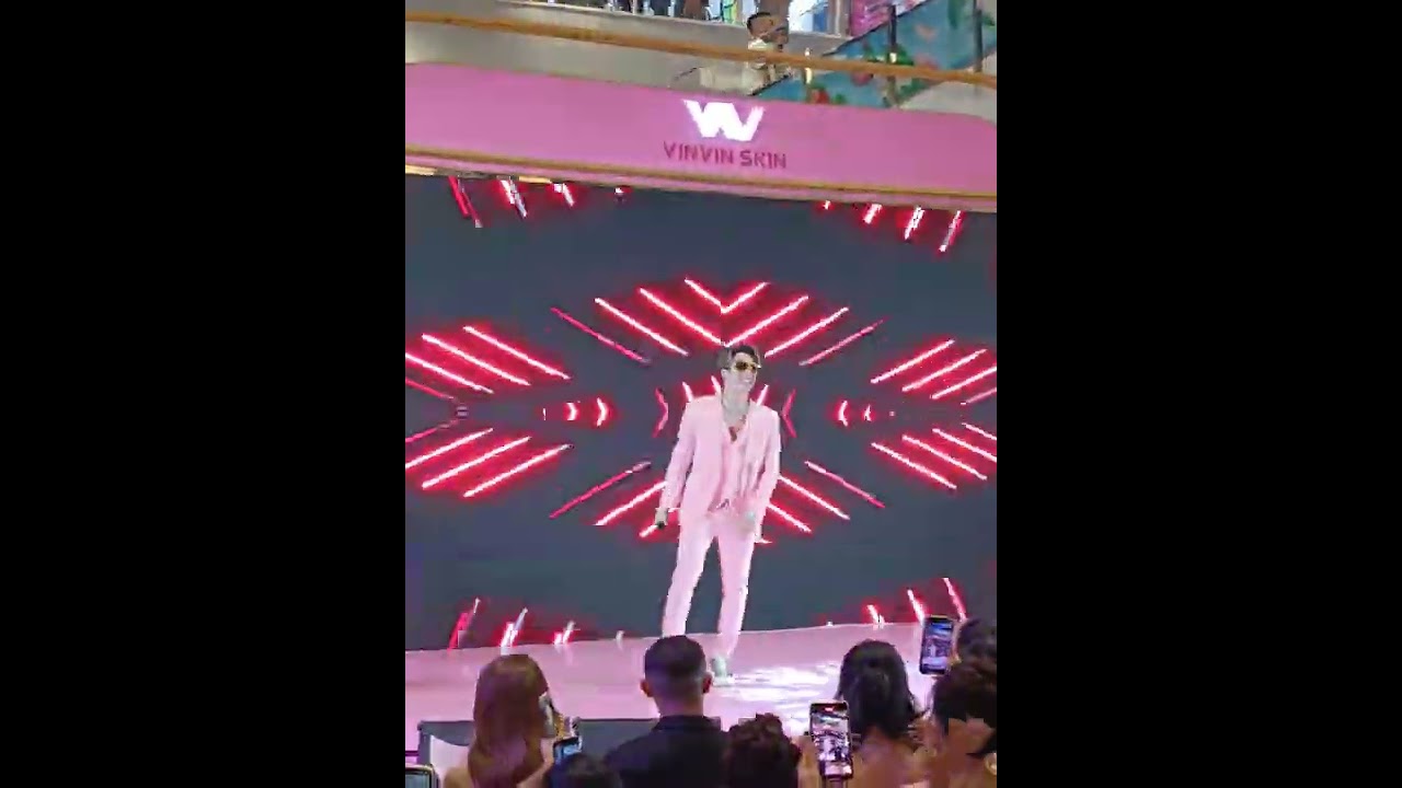 [ Live ] Động Ph&ograve;ng Hoa Ch&uacute;c | L&acirc;m Chấn Khang h&aacute;t tại Aeon Mall B&igrave;nh T&acirc;n