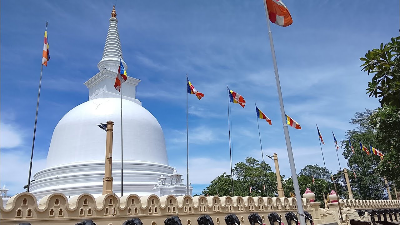 මහියංගන සෑ රජාණන් වහන්සේ #travel #buddha #mahiyangana #temple 