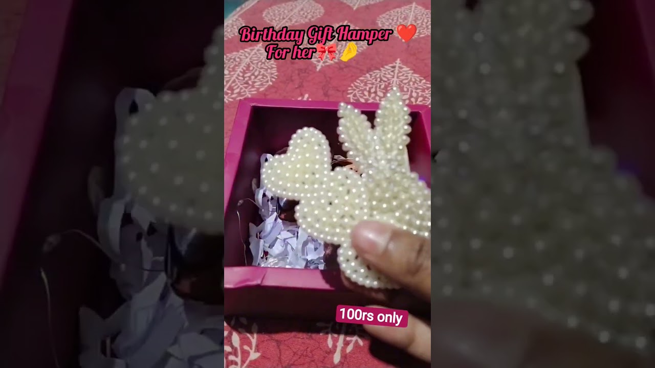 Gift hamper at just ₹100 