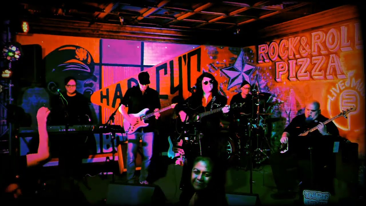 The Dirty Lowdown performs FOREVER LINDA and DIAMOND LIVE tributes, live at Rock & Roll Pizza Bar.