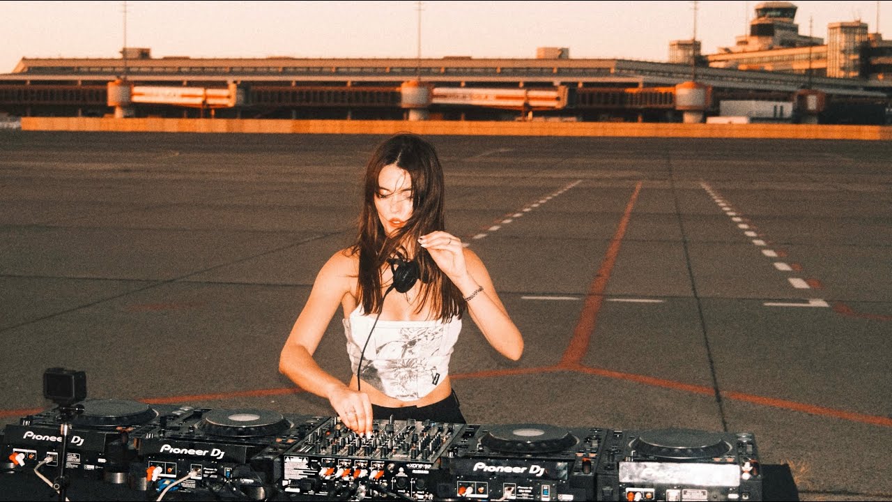 Elli Acula at Berlin Tegel Airport TXL - Euphoria Sessions II