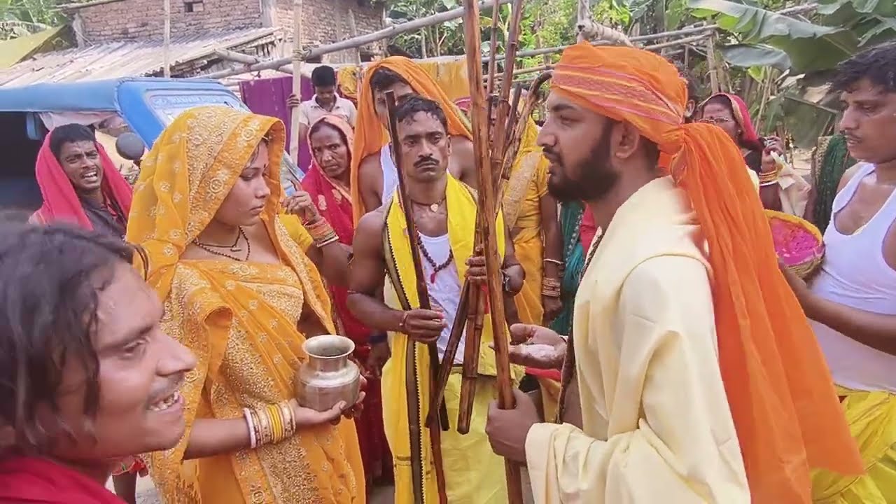 ||देखिये कैसे बौआ भगतजी बाजिन के कोख खोलते है देखे बाबा भुइया के पूजा 9631578857 ||