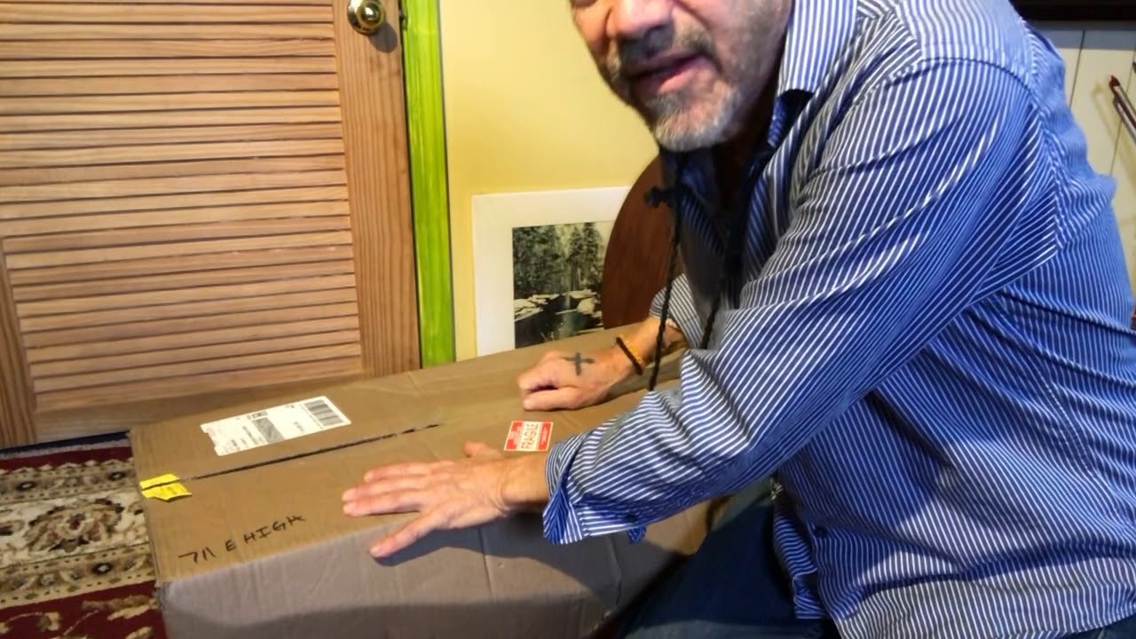 Unboxing of a Nahat Oud - The Lost Ladino