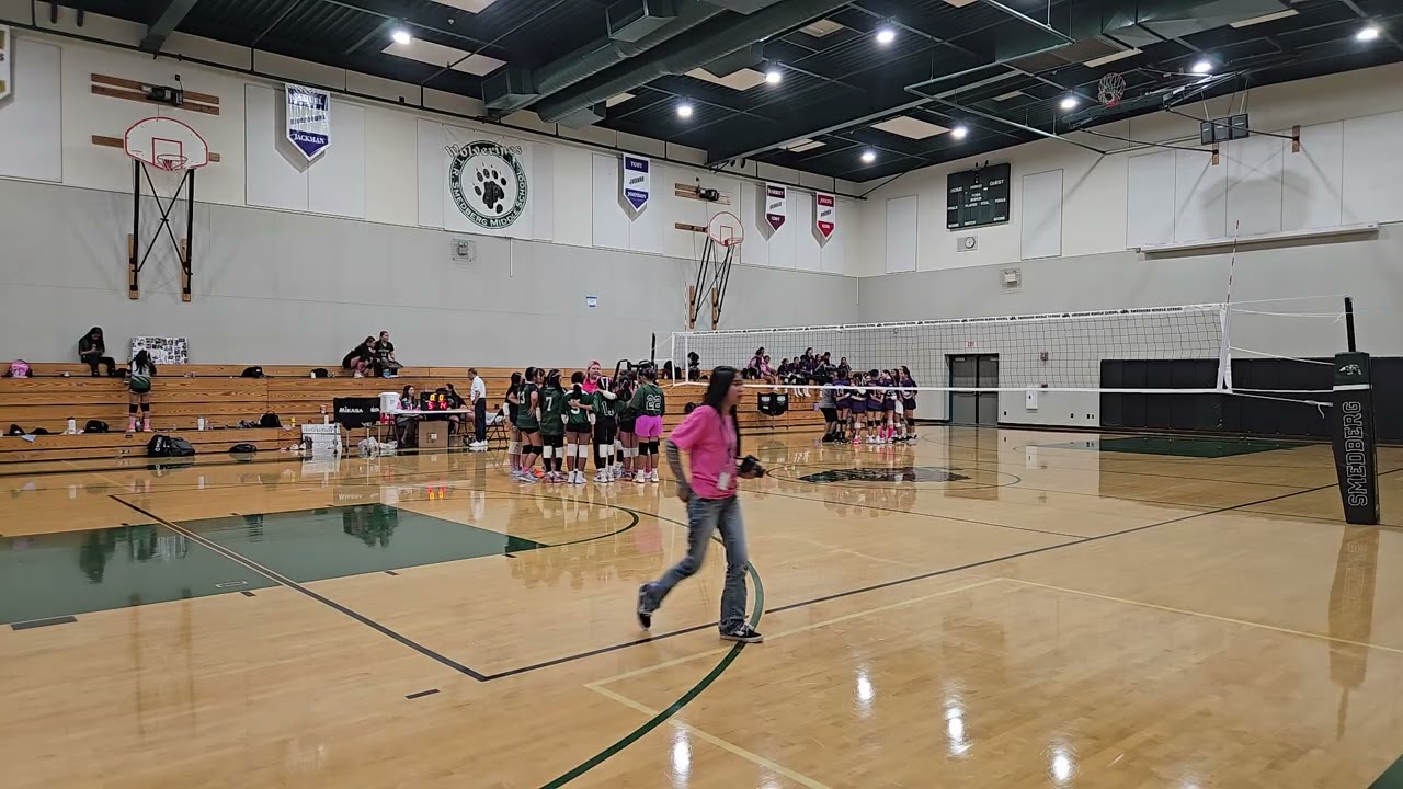 Smedberg vs Toby Johnson 1st set. 7th grade girls volleyball 10/7/2025