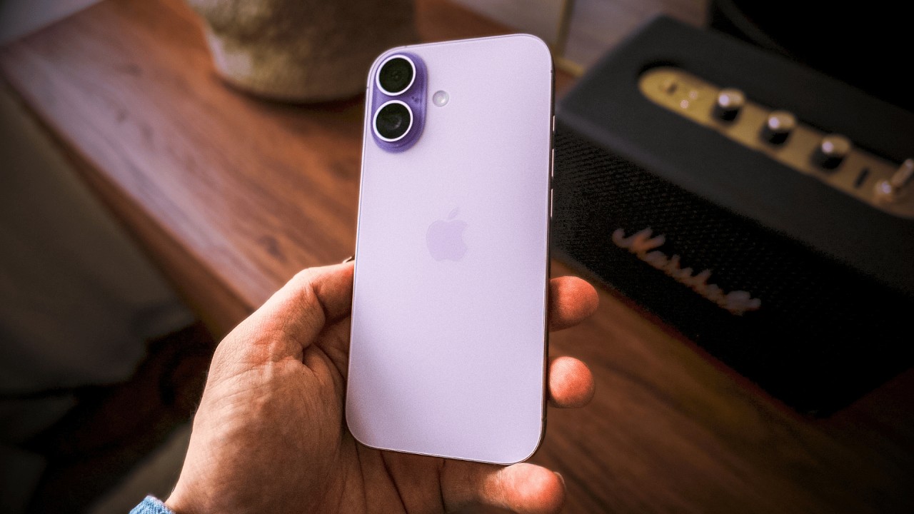 Обзор iPhone 17 / Тот, который вам стоит купить