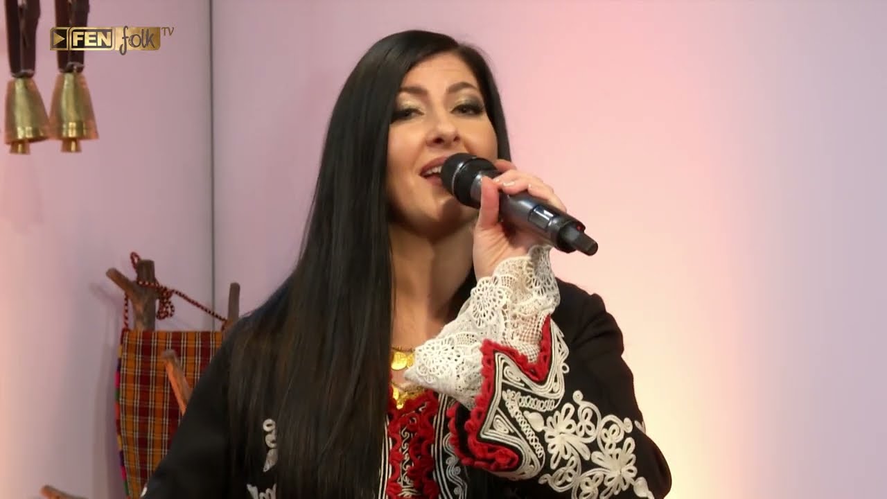 ПОЛИНА СТЕФАНОВА - Снощи са Донка сгодила