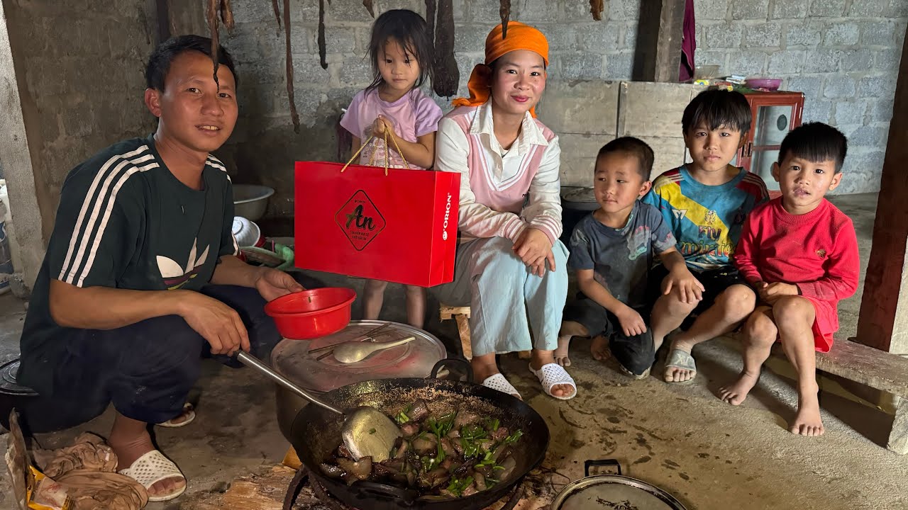 Gặp Nhau Cuối Năm Cùng Nhiều Gái Xinh Trên Bản Cô Đơn Tạm Biệt Năm 2025 . Pheng Pheng Vlog