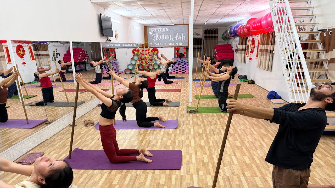 Stick yoga class Vietnam 🇻🇳 #livevideo #viralvideo #stickyoga #yogaclass #youtubevideo 
