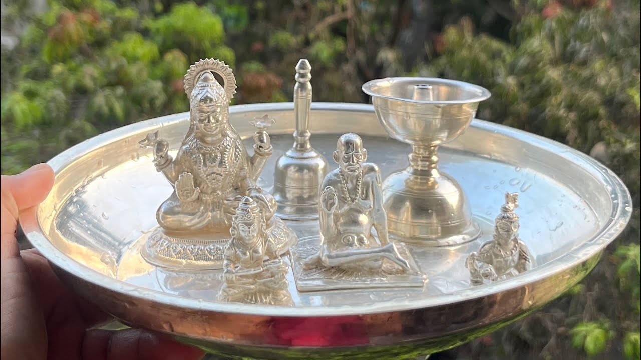 पितांबरी रूपेरी (Pitambari Rooperi) हे चांदीच्या वस्तू आणि दागिने कलिनर आहे. #live #review #viral 