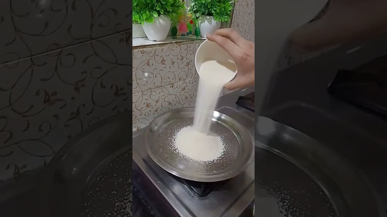 सिर्फ 5 मिनट में बन गया सूजी का हलवा 😱🔥 | इतना टेस्टी कि बार-बार बनाओगे #shorts