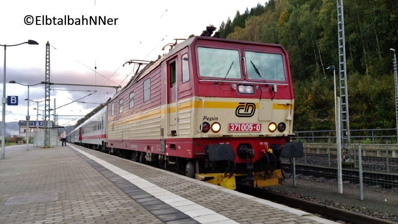 Bad Schandau mit Transistoren (ČD 742), 371 005, S-Bahn Dresden (BR 146, 182 016), ER20+ Bauzug, ...