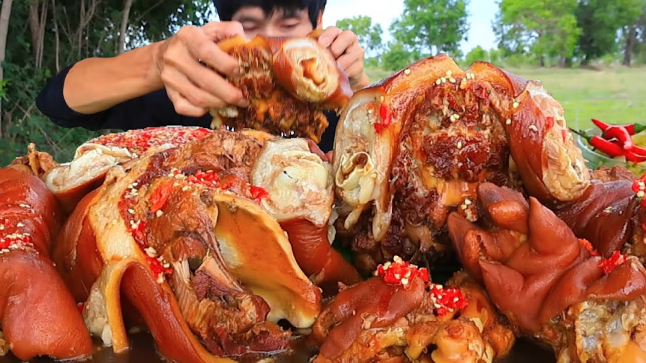 หัวหมูต้มจิ้มซีฟู๊ดแกล้มผักสดแซ่บคักอีหลีครับพี่น้องMUKBANG EATING SHOW#โก้อีสานพาแดก