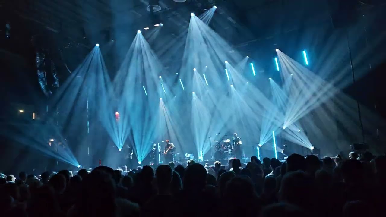 Mew - Then I Run live @Helsingin jäähalli, Finland