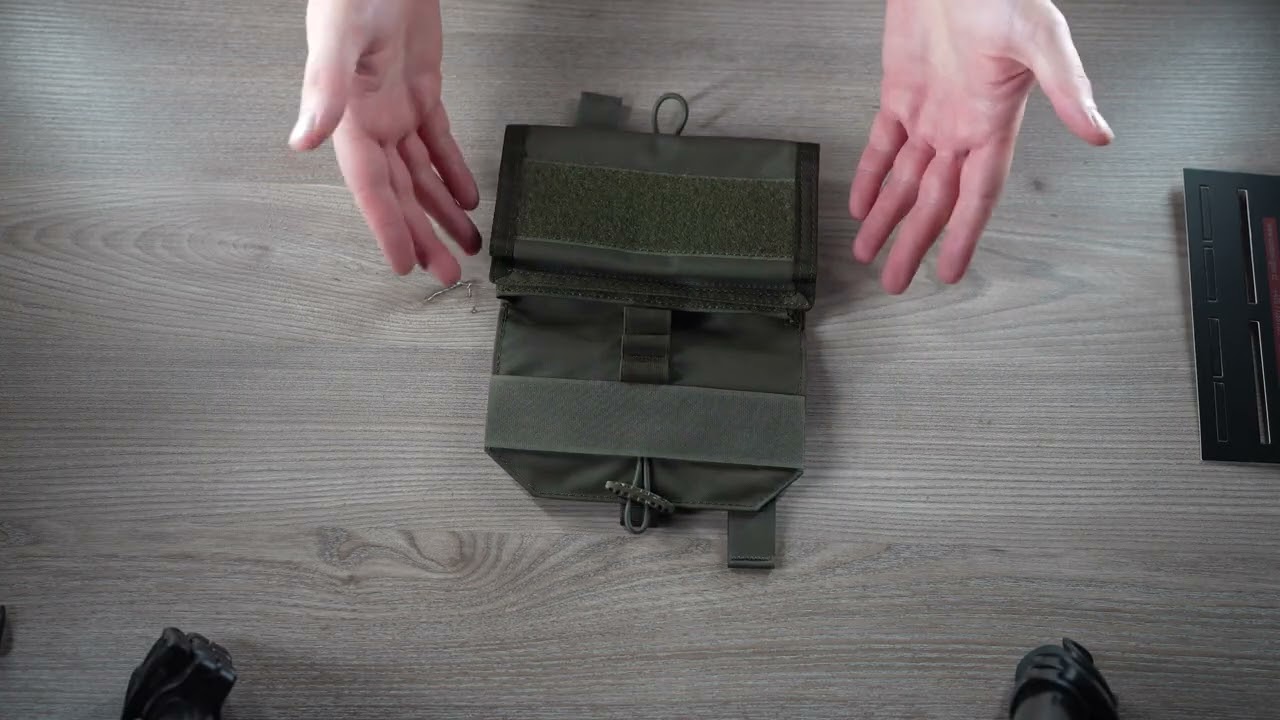 Custom Gear Admin pouch ieskats