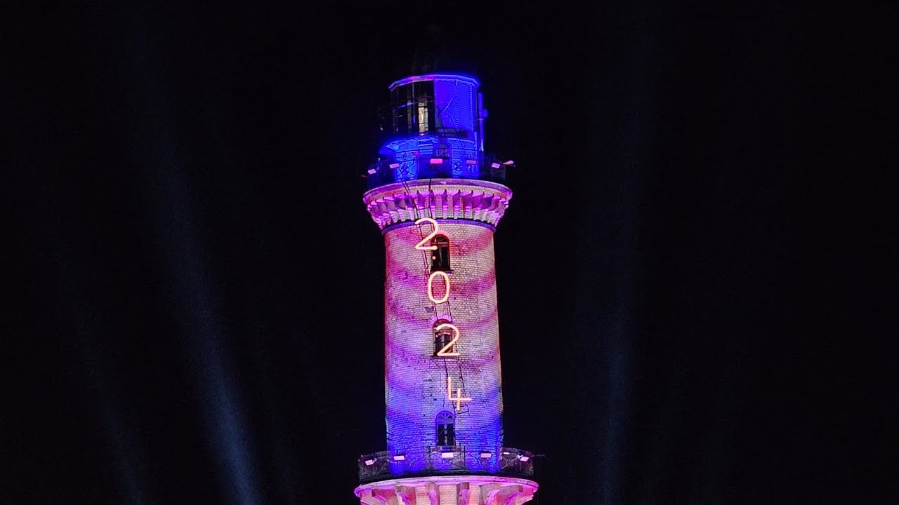 Warnemünde Turmleuchten 01.01.2024