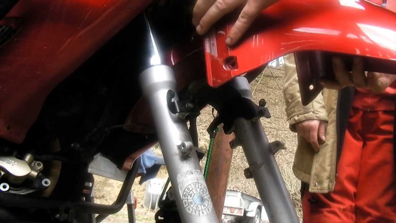 Gabelservice bei Honda XL1000V SD02 Varadero