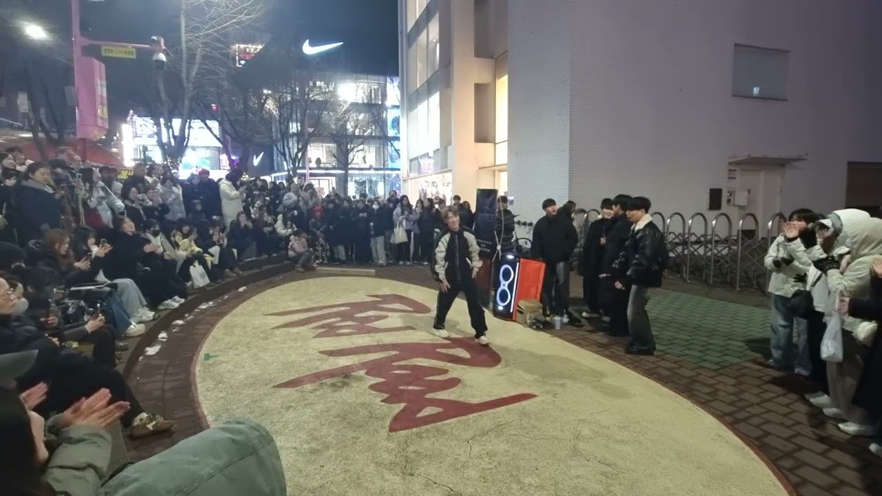26.2.3 ARES공연 걷고싶은거리 홍대버스킹 DANCETEAM ARES(아레스) by startBig
