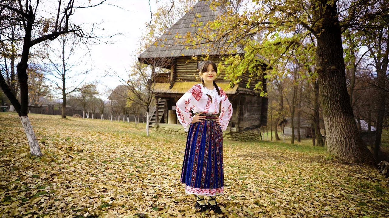 Croitoru Bianca - Dragă îmi esti copilărie🌺 NOU !!!