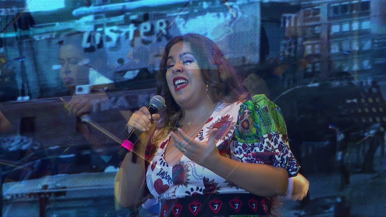 Florencia Cuenca performs Jaime Lozano's  