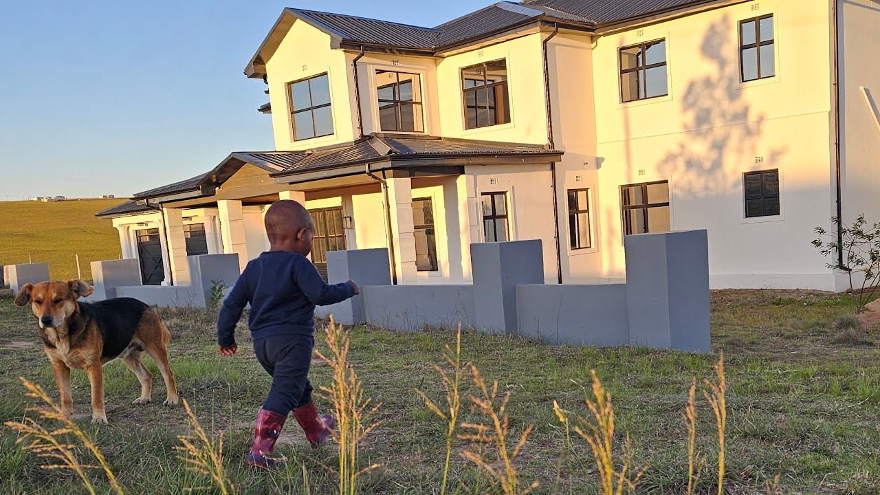 Family Time at the Farmhouse | East London & Cape Town Visits, Grand Nephew, and Our Beloved Rocky