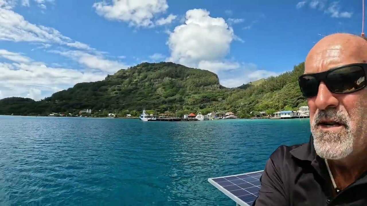 LES  GAMBIERS  côté terre