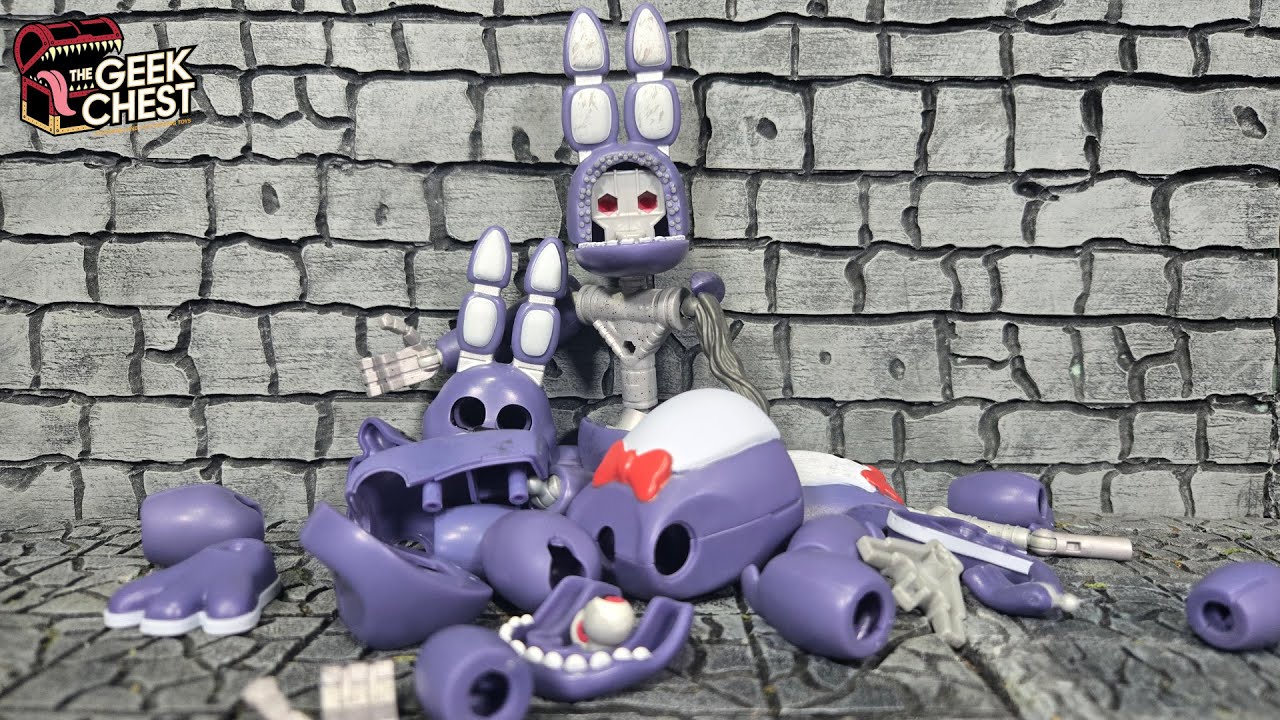 Jazware Five Nights At Freddys Endo Series Bonnie Classic And Withered Versions Review (Skit PT. 2)