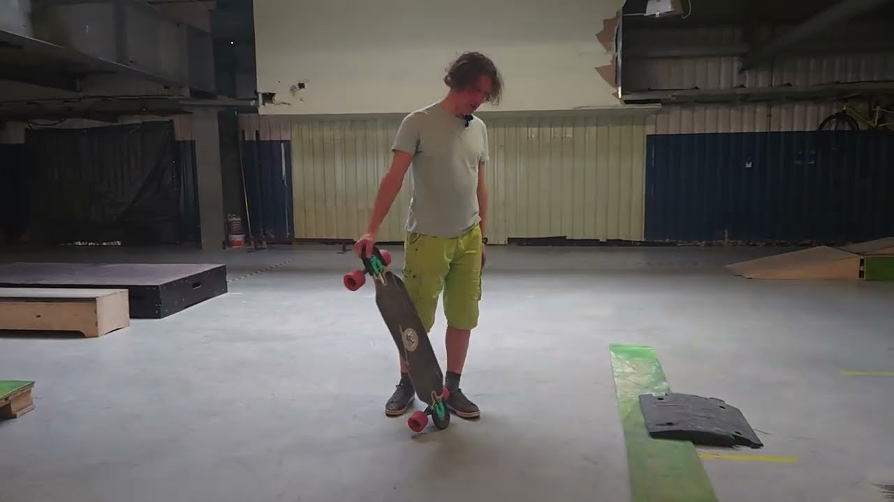 Как продлить жизнь подошв ваших кед