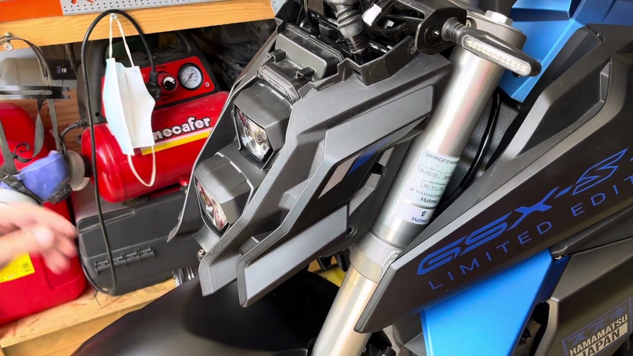 GSXS-950 changement de la centrale LED démontage d’optique