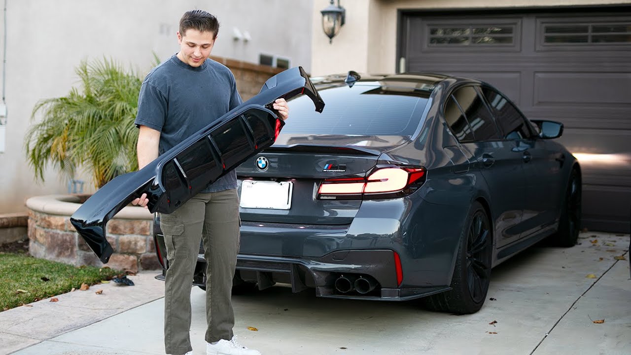 UNBOXING $4k WORTH OF CARBON FIBERS PARTS FOR THE M5 COMP