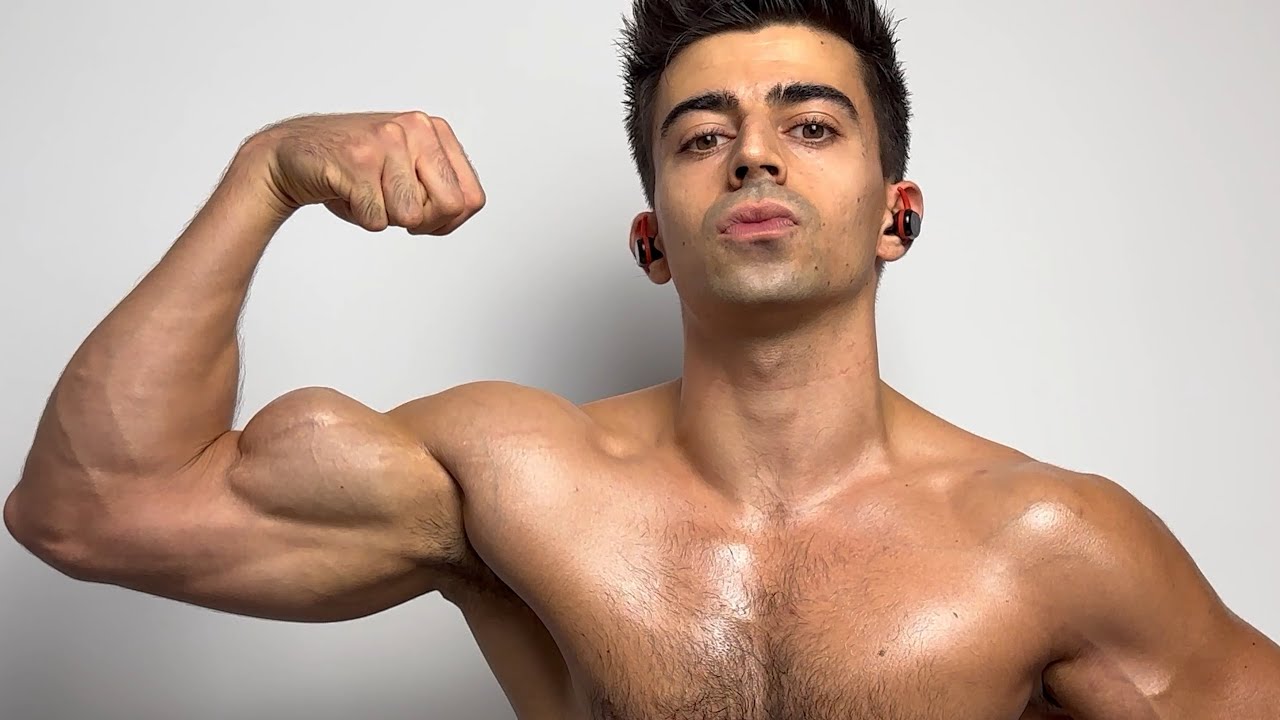 Biceps Workout & Flexing