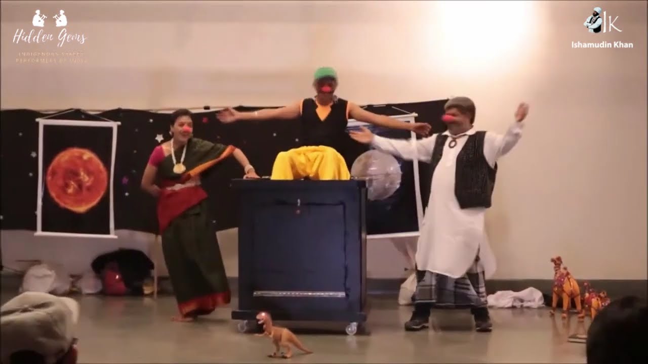 JADUWALA The magic man street performers, street magicians, magic full show #comedymagician #comedy