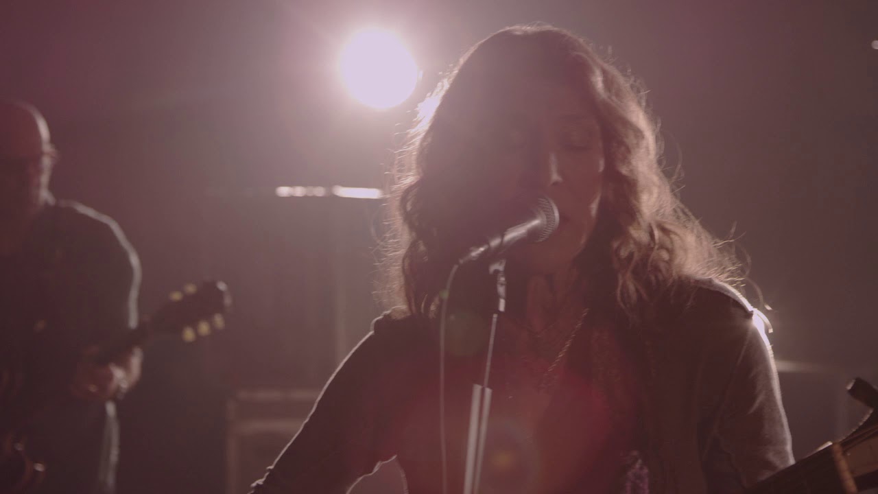 Ashley Cleveland: Half Way Down