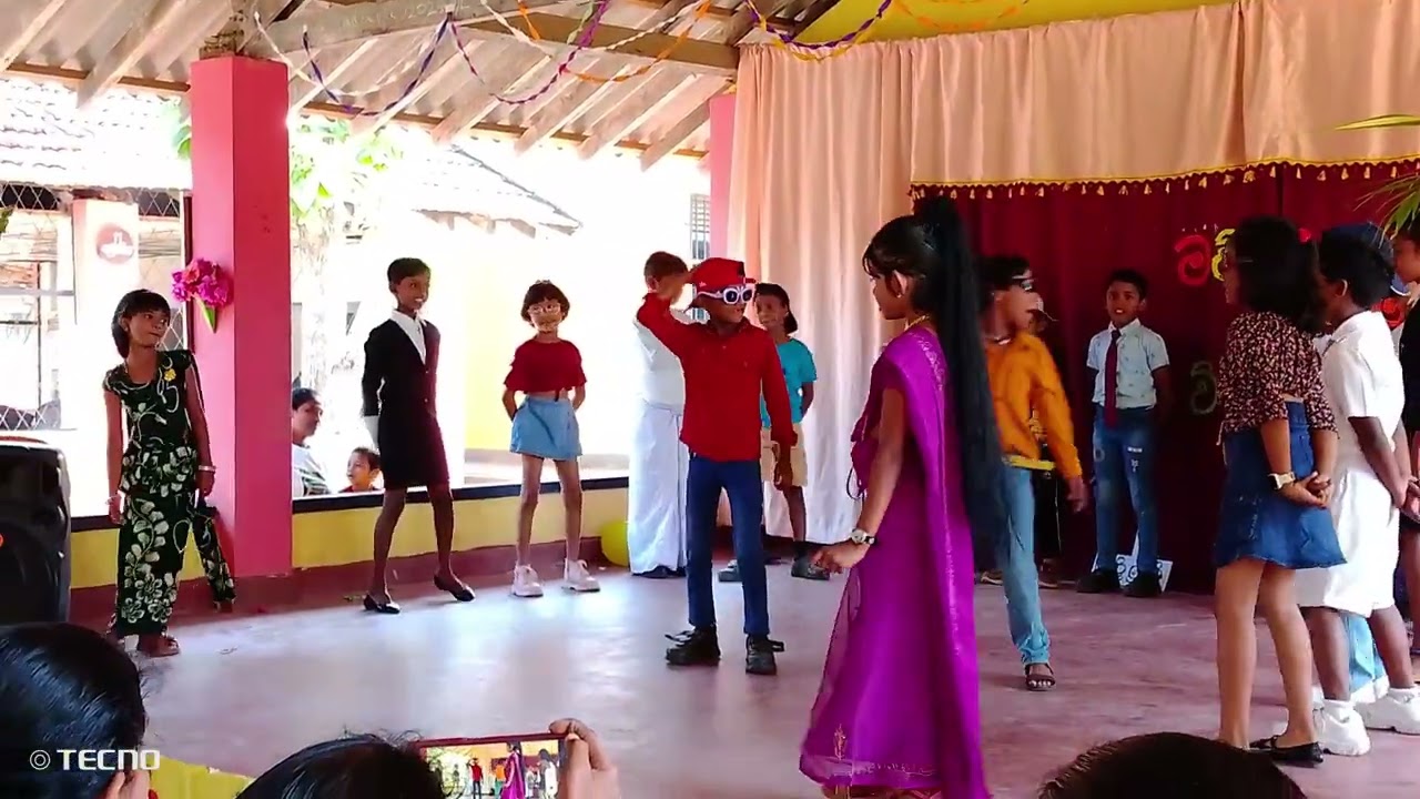 4 wasara punchi hapannu. Loku unama wenna kemathi dance cover