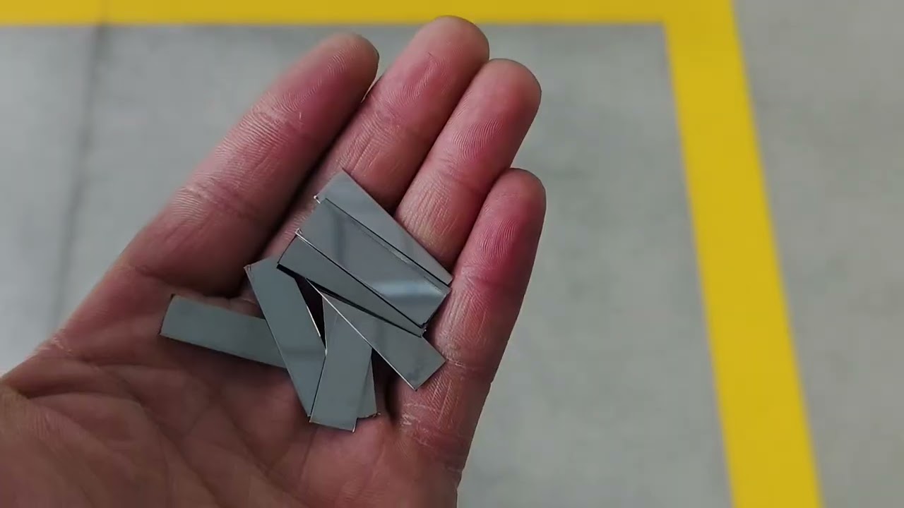 mini fiber laser cutting machine for cutting steel