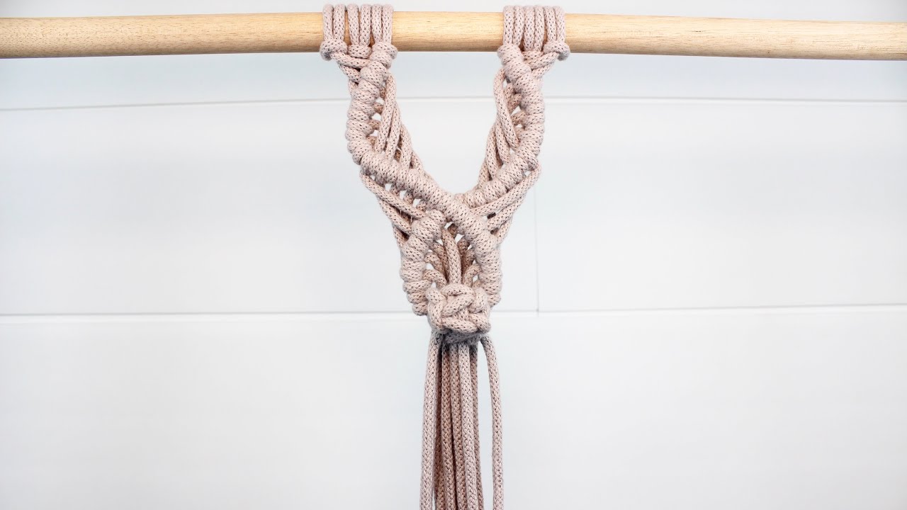 DIY Macrame Pattern for Wall Hangings! (Intermediate)