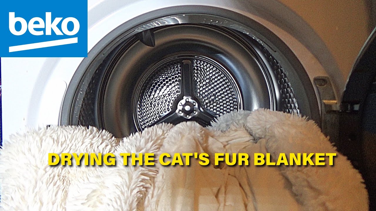 TUMBLE DRYING The Cat's Fur Blanket