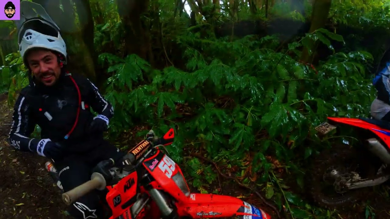 ENDURO AÇORES - TEAM2STROKE - CHUVA DE LAMA! 🤣