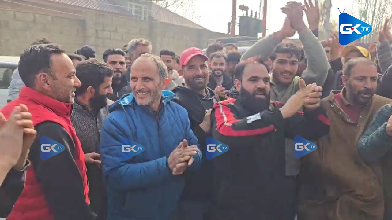 PDP workers celebrate as Aga Muntazir extends lead to 2034 votes in Budgam by-poll after 6th round
