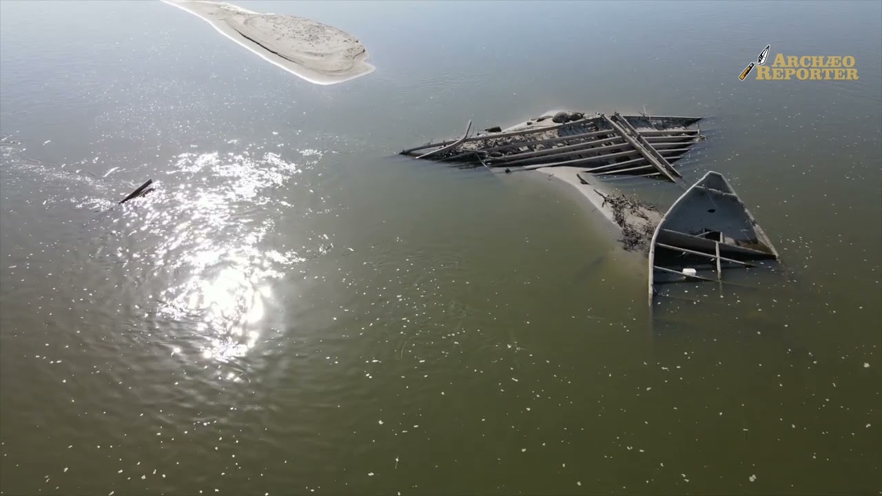 Secca fiume Po, emerge ponte di barche bombardato nella Seconda Guerra Mondiale (Lombardia e Veneto)