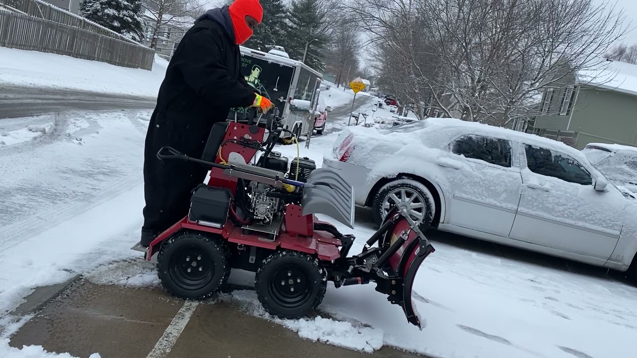 SNOWRATOR IN ACTION