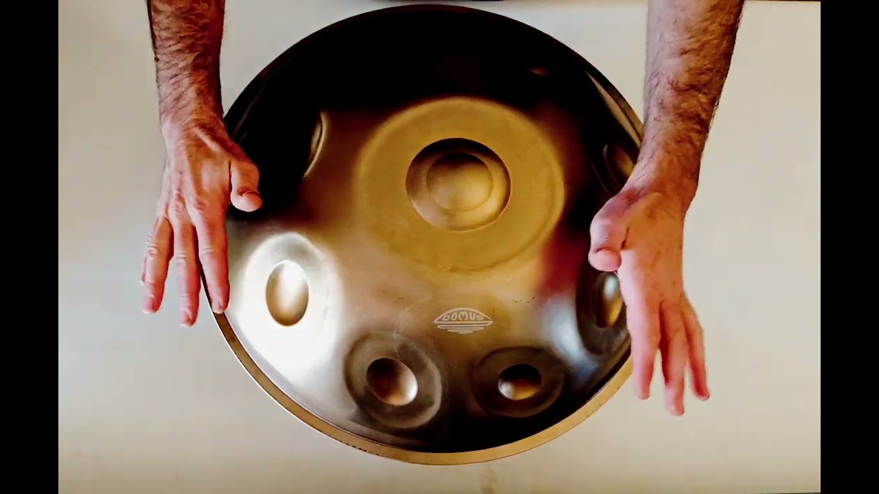 Handpan profesional Domus A Amara (La menor Celtic) Triple Ding