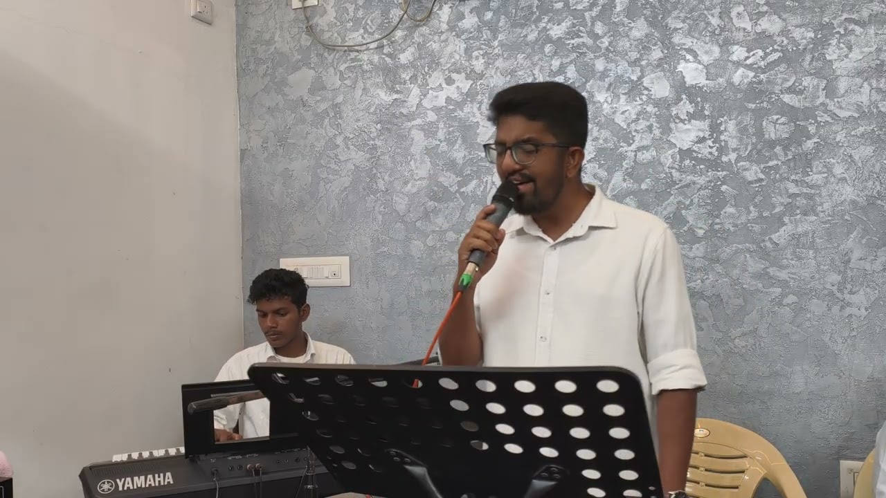 വാഴ്ത്തുക നീ മനമേ - Victor Philip 
