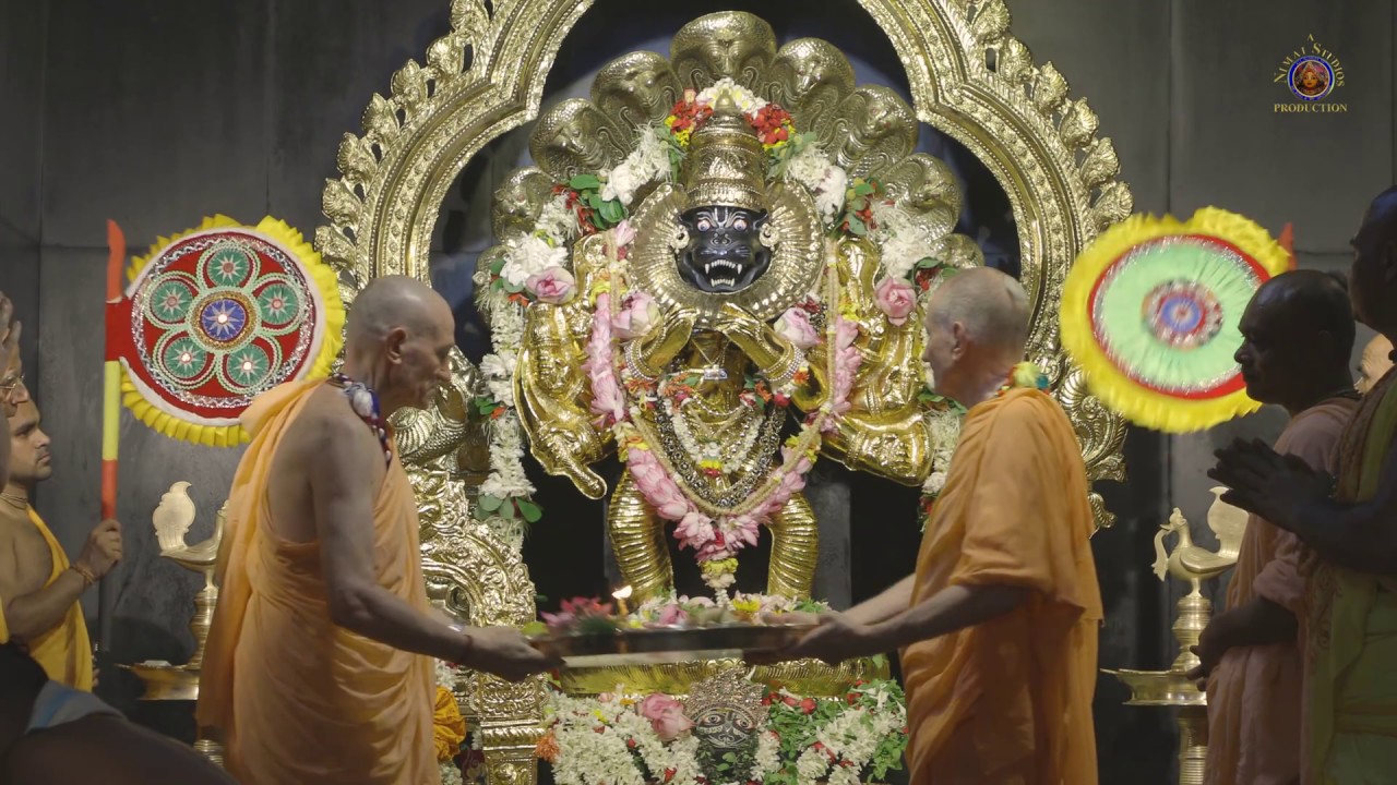 Sri Narasimha Caturdasi Adhivas Ceremony in Mayapur with kirtan led by Mantralaya Prabhu.