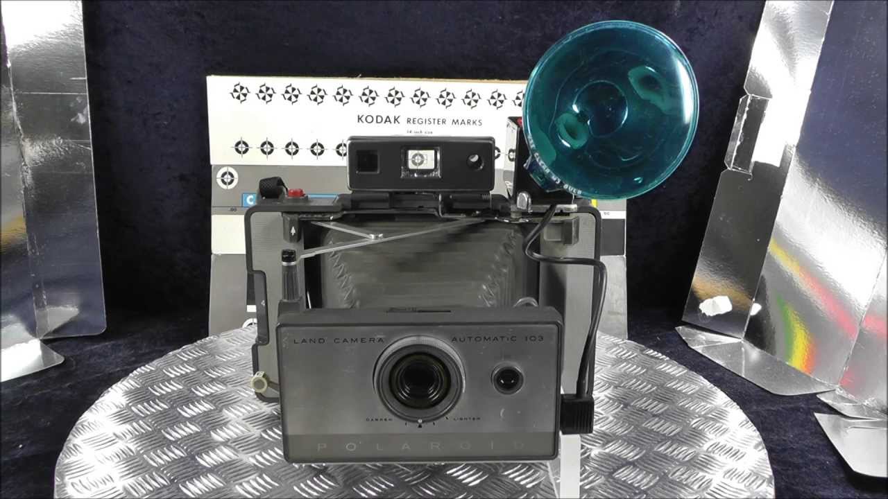 Polaroid Land Camera Automatic 103 with Polaroid Flashgun # 268