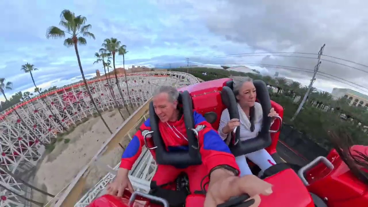 Incredi coaster with an old school track. 