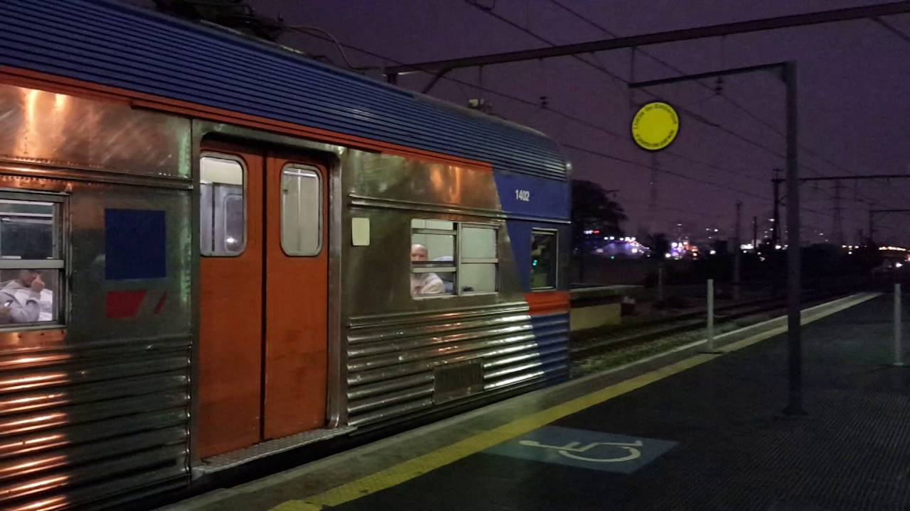 CPTM - TUE Série 1400 (1402-1401) Saindo Da Estação Tatuapé - Sentido Brás