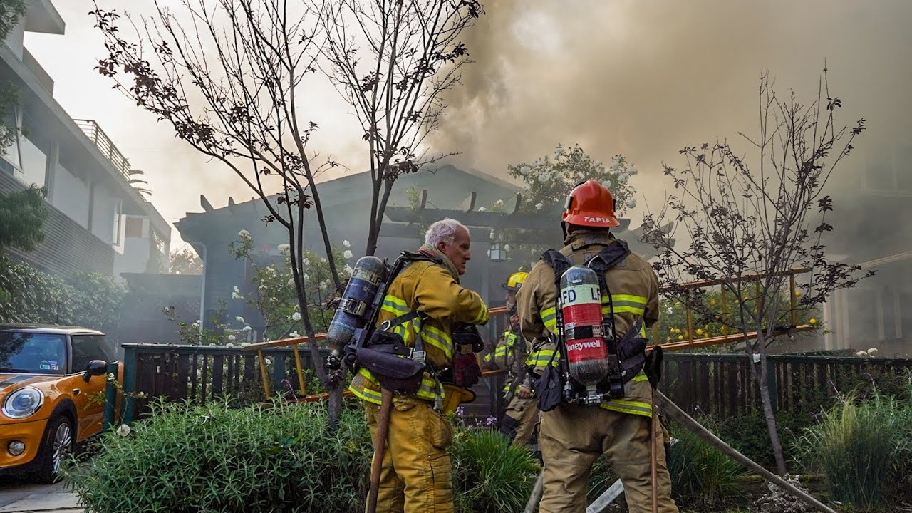 LAFD Battles Two Multi-Million Dollar Homes on Fire: Venice Beach