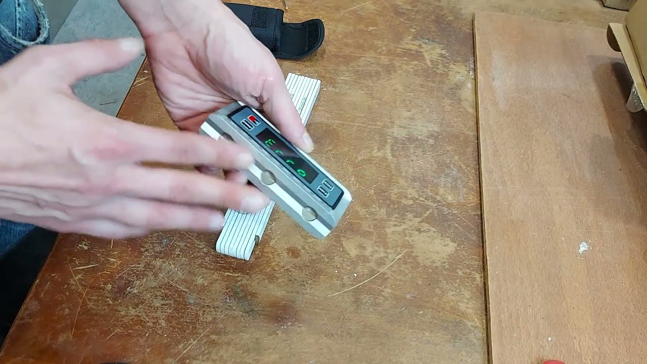 Digitaler Winkelmesser Wasserdichter LED Neigungsmesser mit L&auml;ngenskala, Sehr pr&auml;zise ! Gut verarbei