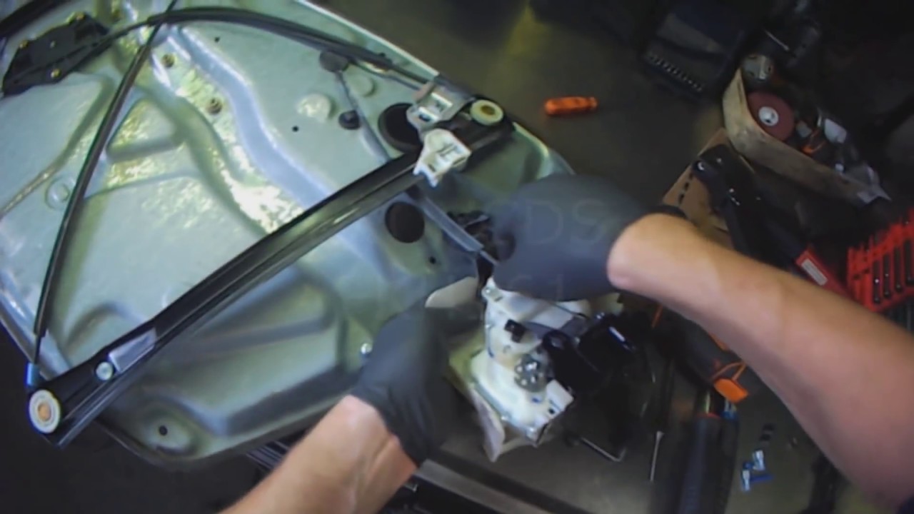 VW B5: Passat Driver Door Lock Module replacement