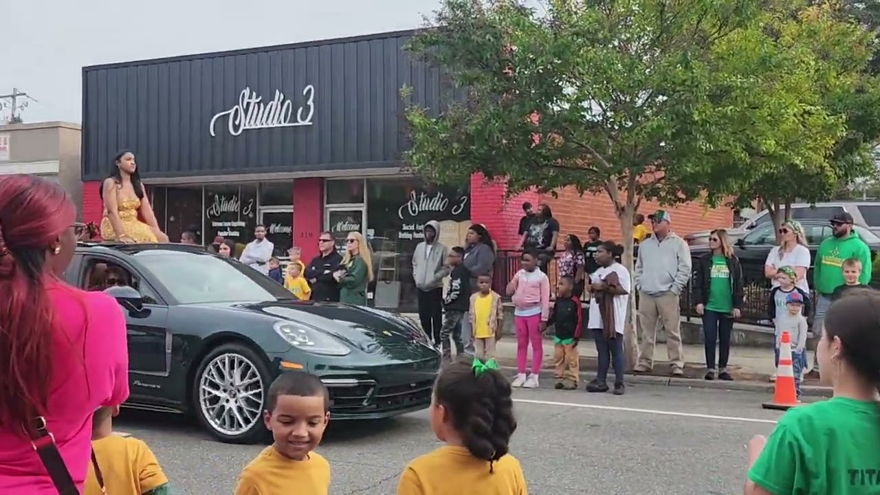 2025 RSHS Homecoming Parade 
